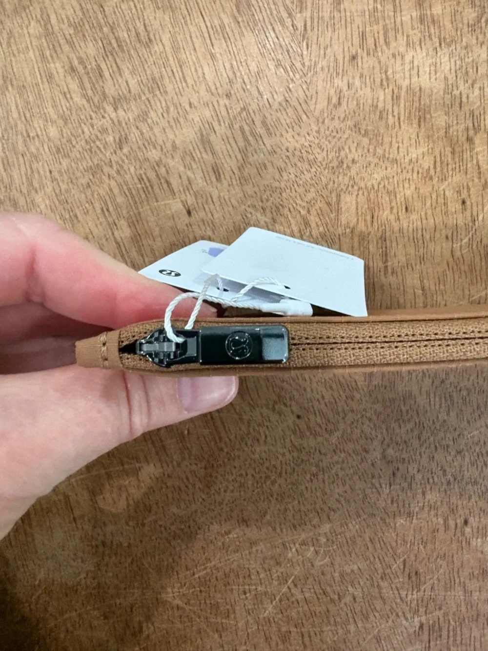 Lululemon city street card case chestnut brown